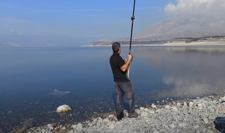 -4 derecede koca balıklar .Biz bile şaşırdık.Büyük sazan avı,Kışın balık tutulurmu Carp fishing.