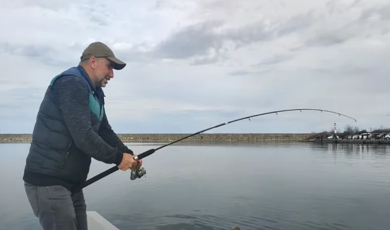 Liman Değil Balık Gölü . At Çek Somon Avı Trabzon