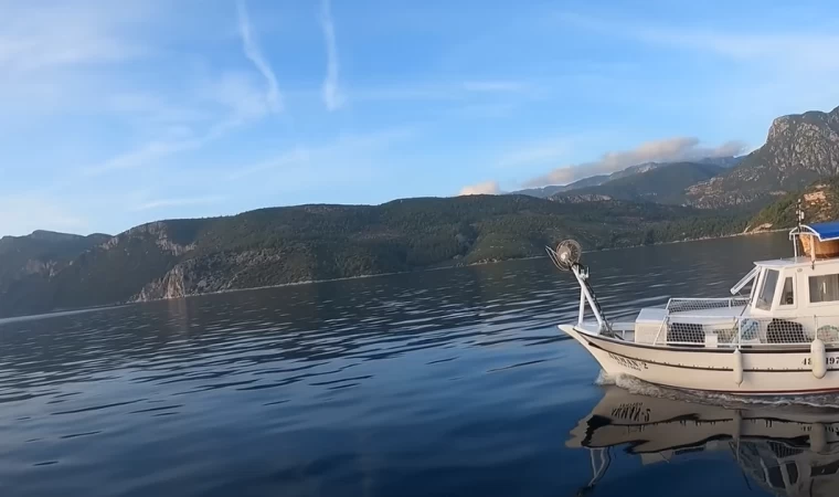 PARAGADİ ATARKEN JİGLE YAKALADIĞIMIZ DEV AKYA BİZLERİ ŞAŞIRTTI #balıkçı #paragatavı #paragati