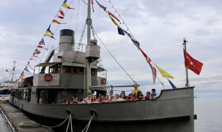 TCG Nusret N-16 Müze Gemisi Trabzon'da ziyarete açıldı