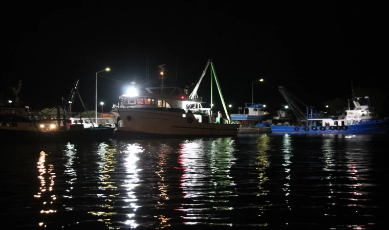 Zonguldak'ta balıkçılar "vira bismillah" diyerek denize açıldı