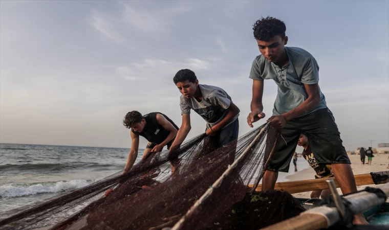 İsrail saldırıları altındaki Gazze'de balıkçıların günlük yaşamı
