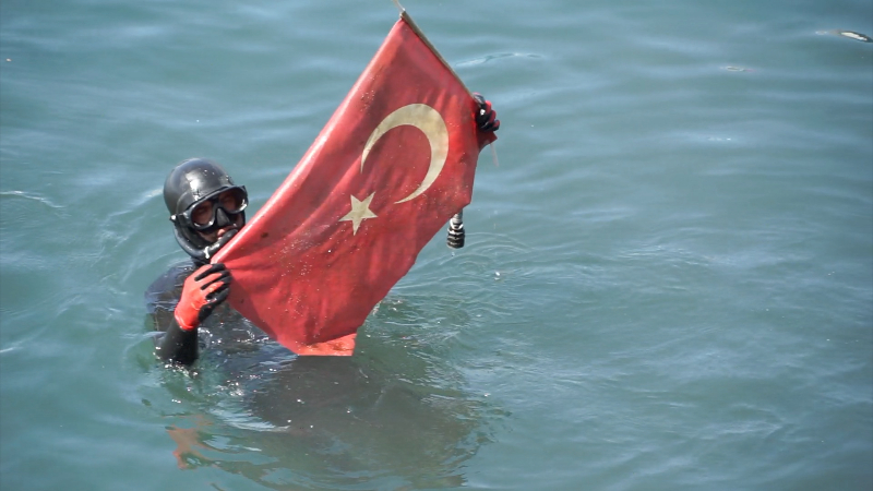 Zıpkınla Balık Avı Milli Takımı aday kadrosu denizde temizlik yaptı