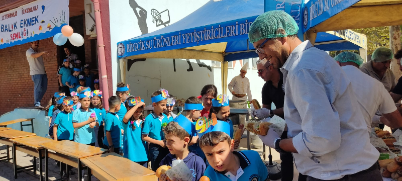 Türk Somonu Okullarda öğrencilerimizden tam not aldı