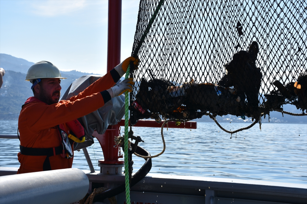KTÜ'nün deniz çöplerinin azaltılması amacıyla hazırladığı LitOUTer Projesi sona erdi