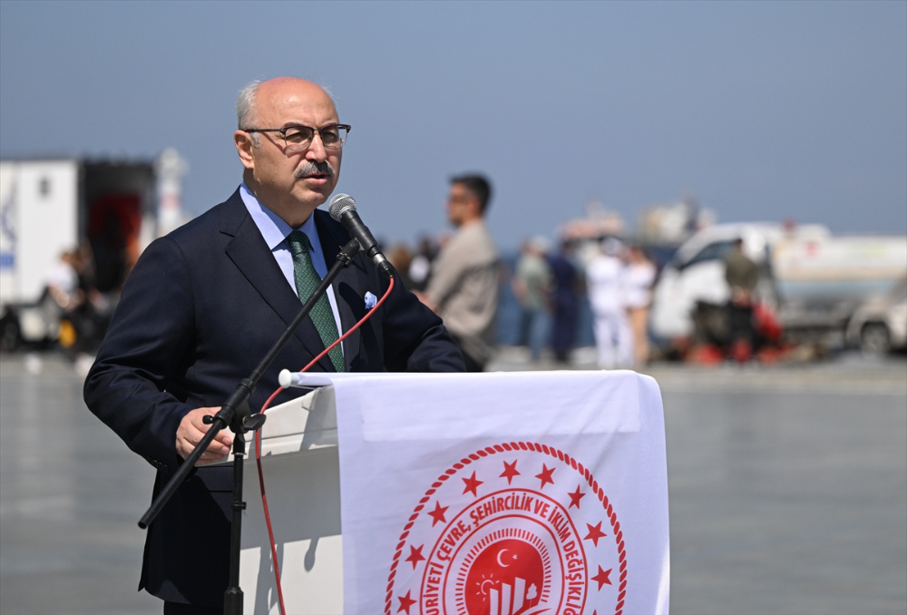 İzmir Körfezi'nde Dünya Çevre Günü temizliği yapıldı