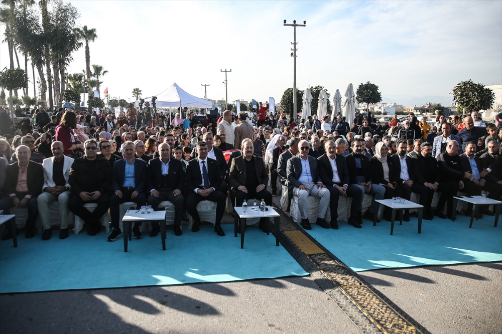 Mersin Karaduvar Balık Festivali'nde 12 ton balık dağıtıldı