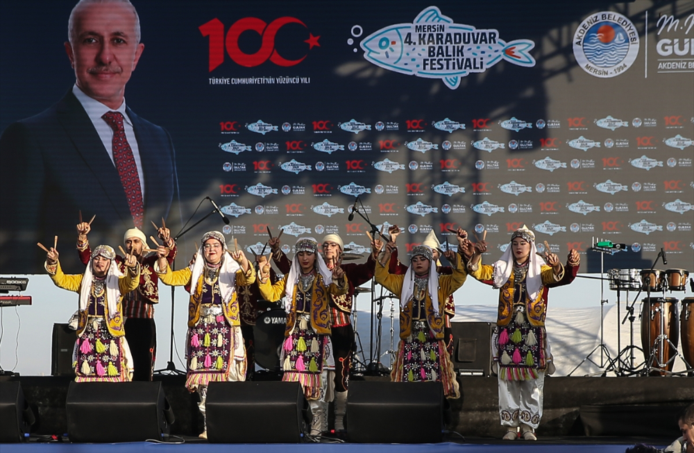 Mersin Karaduvar Balık Festivali'nde 12 ton balık dağıtıldı