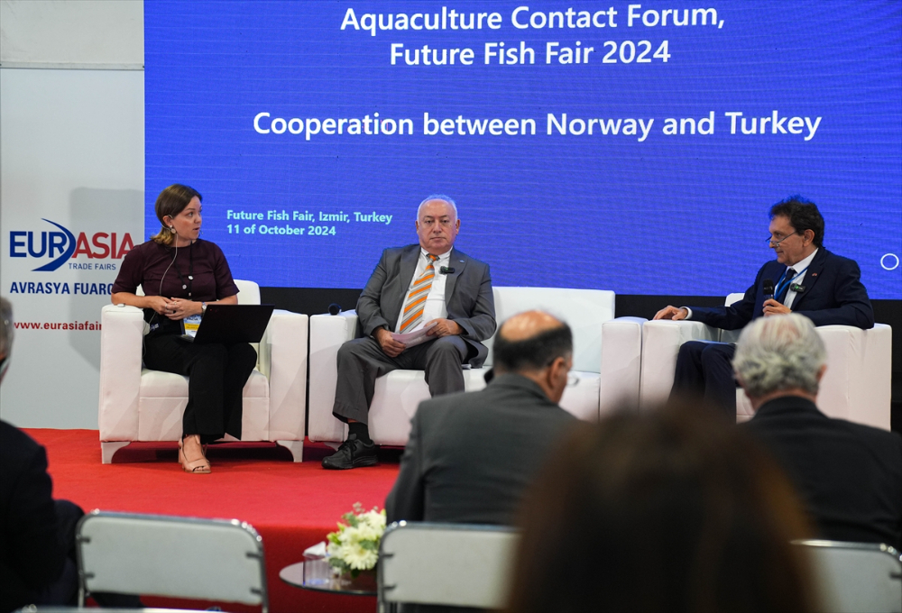 Türkiye ve Norveç'in su ürünlerindeki işbirliği İzmir'de düzenlenen forumda ele alındı