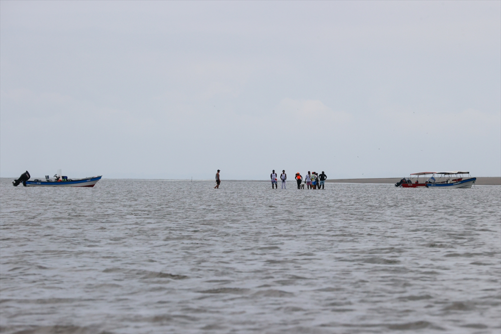 Kolombiya'nın zengin balıkçılık gelenekleriyle tanınan liman kenti Tumaco'da günlük yaşam