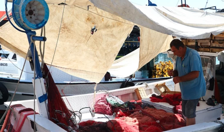 Tekirdağlı balıkçılar yeni sezona "hamsi ve lüfer" umuduyla hazırlandı