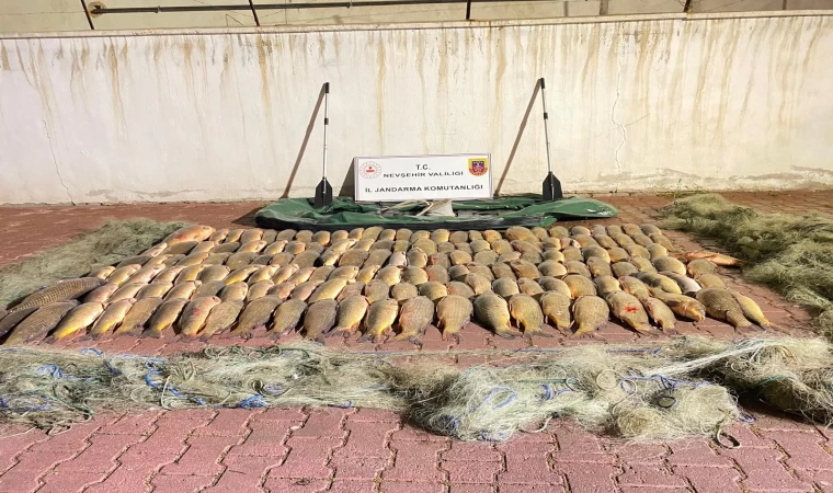 Nevşehir'de kaçak balık avlayan 2 kişi suçüstü yakalandı
