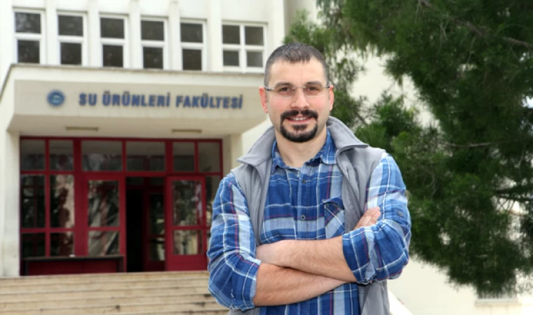 Azalan balık stoklarıyla birlikte yetiştiricilik ilk kez avcılığın önüne geçti