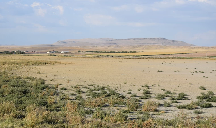 Konya'daki Gökgöl kurudu