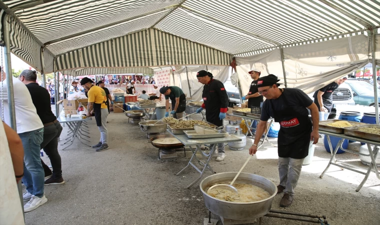 Denizli'de Hamsi Festivali'nde yaklaşık 5 ton balık pişirildi