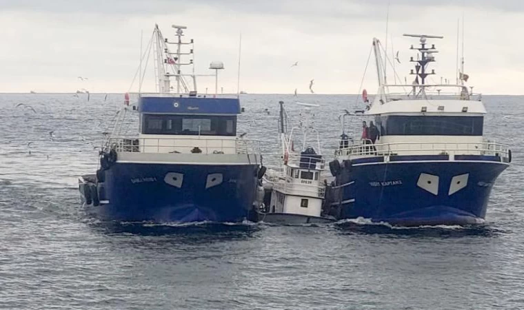 Kırklareli'nde balıkçı teknesindeki 5 kişi kurtarıldı