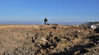 Doğa cenneti Marmara Gölü'ne hafriyat ve moloz döktüler