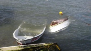 Silivri'de kuvvetli rüzgar kayıkları batırdı