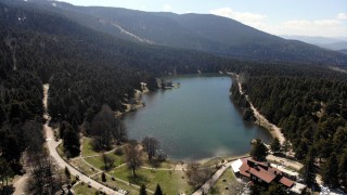 Gölcük Tabiat Parkı'nda bahar güzelliği