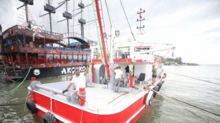 Düzce'de balıkçılar denize açılmak için hava şartlarının düzelmesini bekliyor