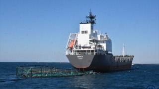 Muğla'da kuru yük gemisi balık üretim çiftliğinin havuzuna çarptı