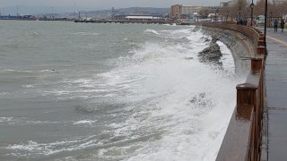 Marmara Denizi'nde poyraz 4 gündür etkisini sürdürüyor