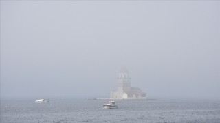 Yoğun sisin görüldüğü İstanbul Boğazı'nda balıkçılar denize açılamadı