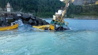 Batan Duru 67 balıkçı teknesine Defne Marin'den destek