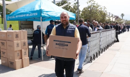 Kocaeli'de küçük ölçekli balıkçılara tekne bakım malzemesi desteği
