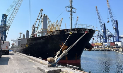 Ambarlı Limanı'nda tonlarca kaçak akaryakıt ele geçirildi