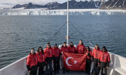 ''Dünyanın geleceğine ışık tutan yolculuk: "Ulusal Arktik Bilimsel Araştırma Seferi"