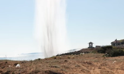 Şile sahilinde bulunan top mermileri fünyeyle patlatıldı