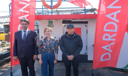 Çanakkale Boğazı'nda 300 yavru ıstakoz denizle buluştu