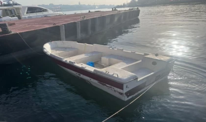 Kadıköy'de kaçak midye avlayan tekne sahibine para cezası