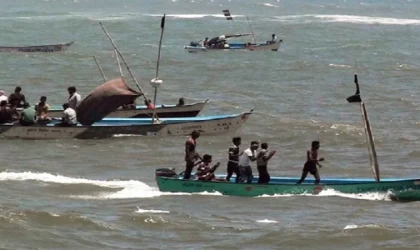 Sri Lanka 14 Hint balıkçıyı kaçak avlandıkları iddiasıyla gözaltına aldı