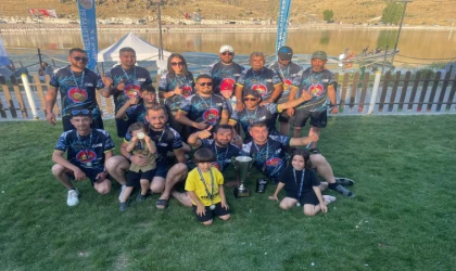 KOBDER Dragon Boat Takımı Fun Kategorisinde Şampiyon
