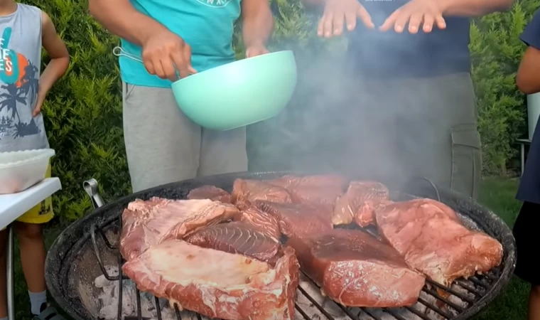 Dev Balığı Mangalda Pişirdik !! / Giant Tuna Catch & Cook